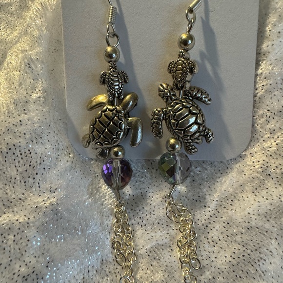 Turtles (Momma & Baby) dangling down the neck. Beautiful Conversation piece! - Picture 5 of 5